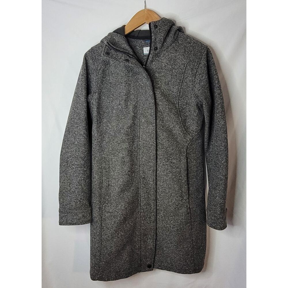 Columbia- Women's Tweed Zip up Jacket- Gray in color- size Medium